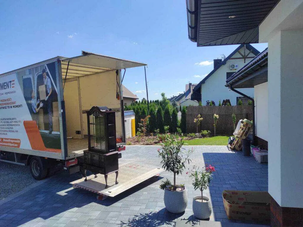 Przeprowadzka domu i transport mebli